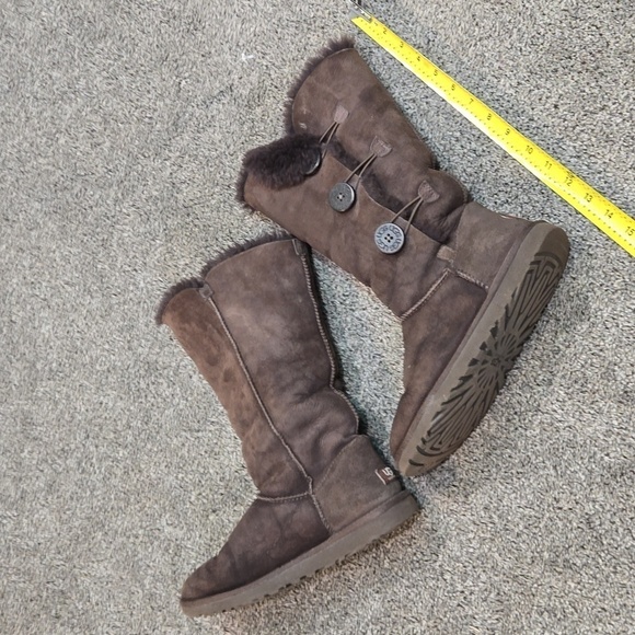 Ugg Australia Women Tall 1873 Leather Triple button Insulated boots shoes 10 - Picture 7 of 15